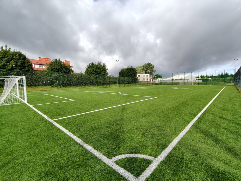 Ponad 1 mln 800 tys. zł kosztowała modernizacja kompleksu sportowego przy Zespole Szk&oacute;ł Og&oacute;lnokształcących w Bytowie