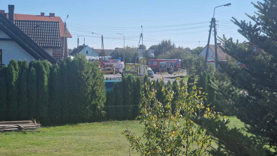 Zderzenie trzech pojazdów na drodze wojewódzkiej 235 w Lubni