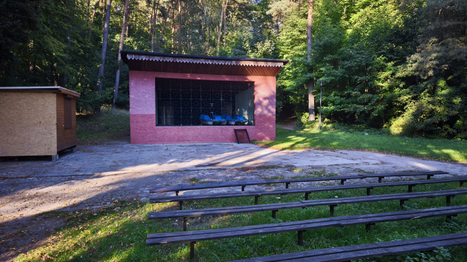 Przewodniczący Rady Miejskiej Sępólna Krajeńskiego proponuje remont muszli koncertowej na plaży