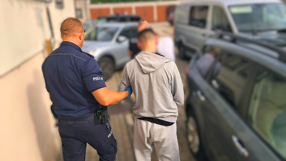 Kościerscy kryminalni zatrzymali 31-latka z narkotykami. Mężczyzna miał też do odbycia karę więzienia za gwałt