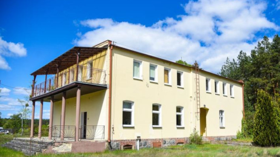 Gminie Czersk udało się sprzedać były ośrodek w Ostrowitem. Swoją część nieruchomości zbyło także miasto Toruń