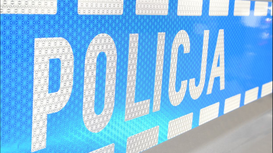 Maszynista pociągu przytrzasnął kobietę w drzwiach i ruszył. Był nietrzeźwy i został zatrzymany
