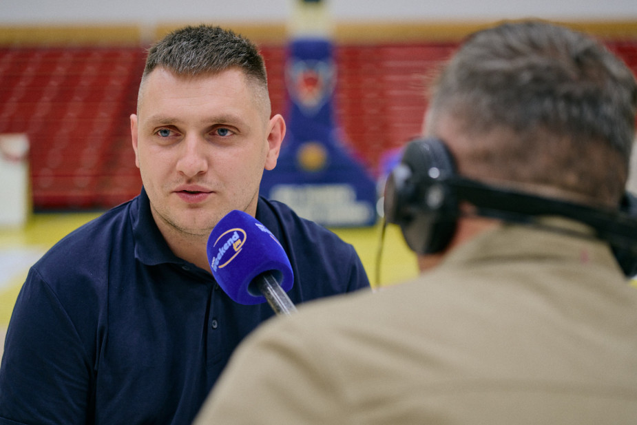 "Jestem przekonany, że będzie tylko lepiej". Patryk Łania o zmianach w starogardzkiej koszyk&oacute;wce. Rozmawiamy z nowym wiceprezesem sp&oacute;łki SKS Sportowa