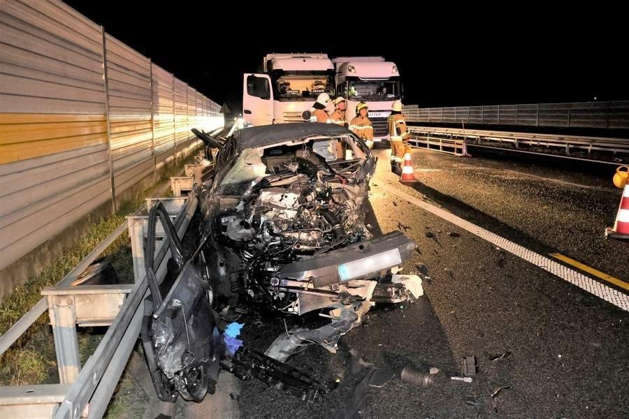 Kierowca, kt&oacute;ry spowodował wypadek na A1 w powiecie starogardzkim, trafił na 3 miesiące do aresztu. "Badanie wykazało w jego organizmie ponad p&oacute;łtora promila alkoholu"