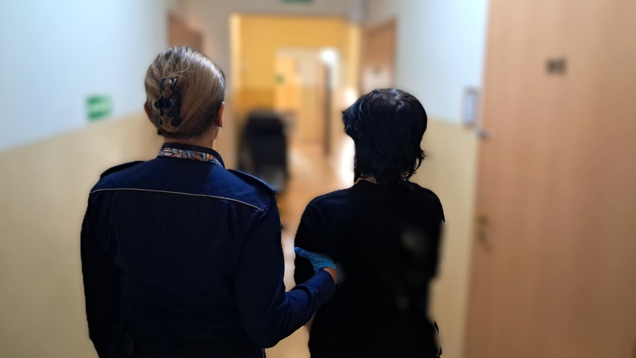 Upozorowali zwrot butelek na kaucję. 19-letnia pracownica jednego ze sklepów w Kościerzynie i 31- letni mężczyzna z zarzutami oszustwa