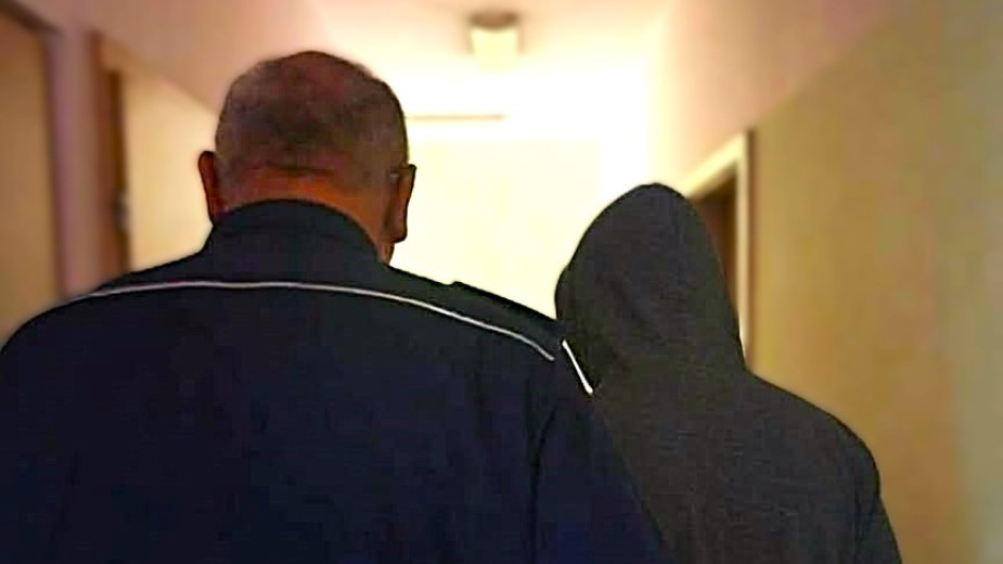 Miał do odsiadki wyrok za oszustwa, wpadł podczas kontroli drogowej. Kościerska policja zatrzymała poszukiwanego 19-latka