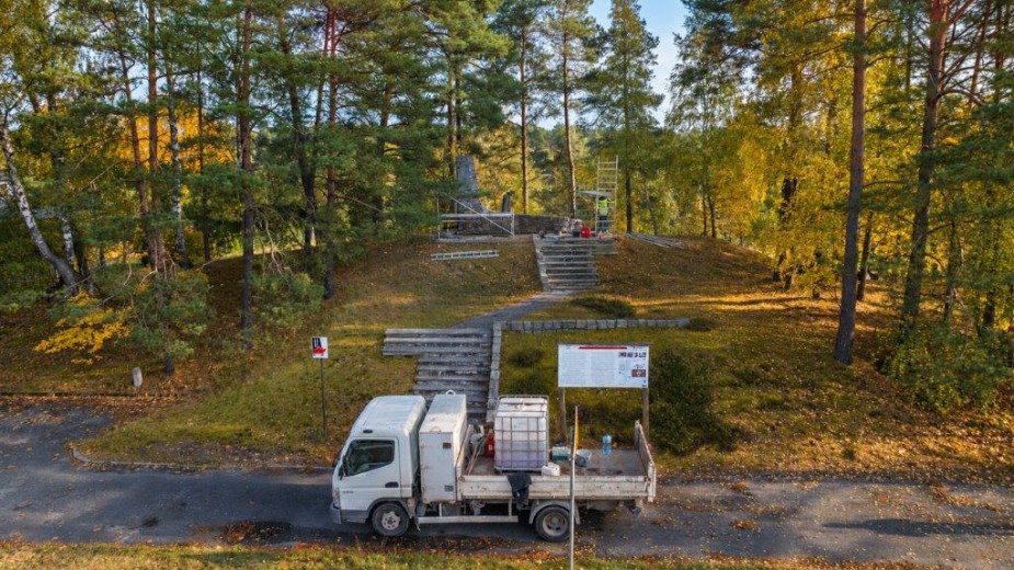Ruszyła zapowiadana renowacja pomnika w Męcikale, w gminie Brusy. Są na to pieniądze z Ministerstwa Obrony Narodowej