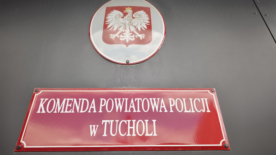 Pijany kierowca wjechał w 90-osobową grupę młodzieży na drodze Wymysłowo - Kiełpin w powiecie tucholskim. Miał ponad promil alkoholu
