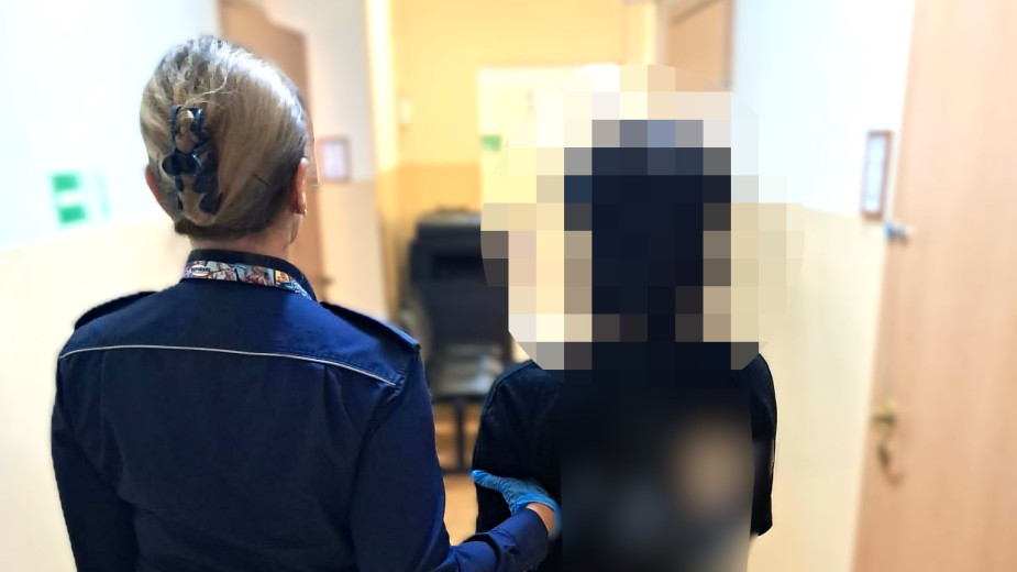 Upozorowali zwrot butelek na kaucję. 19-letnia pracownica jednego ze sklepów w Kościerzynie i 31- letni mężczyzna z zarzutami oszustwa
