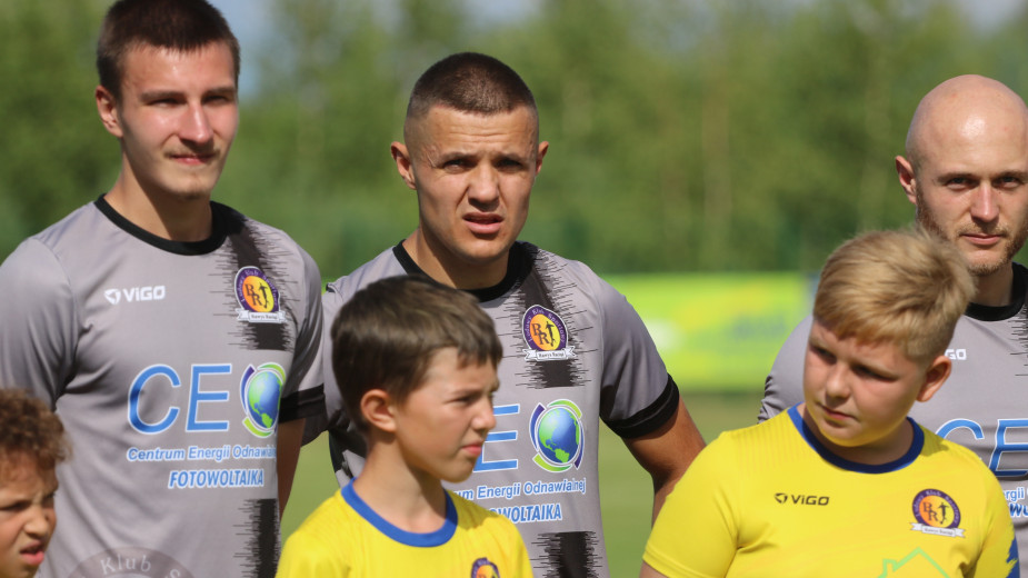 Damian Rybacki zrezygnował z funkcji trenera czwartoligowego Rawysa Raciąż. "Zespół potrzebuje dużego resetu"