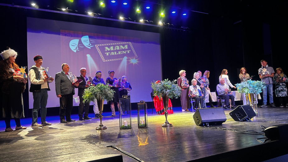 "Mam Talent" w Chojnickim Centrum Kultury. Na scenie zaprezentowali się podopieczni chojnickich placówek (FOTO)