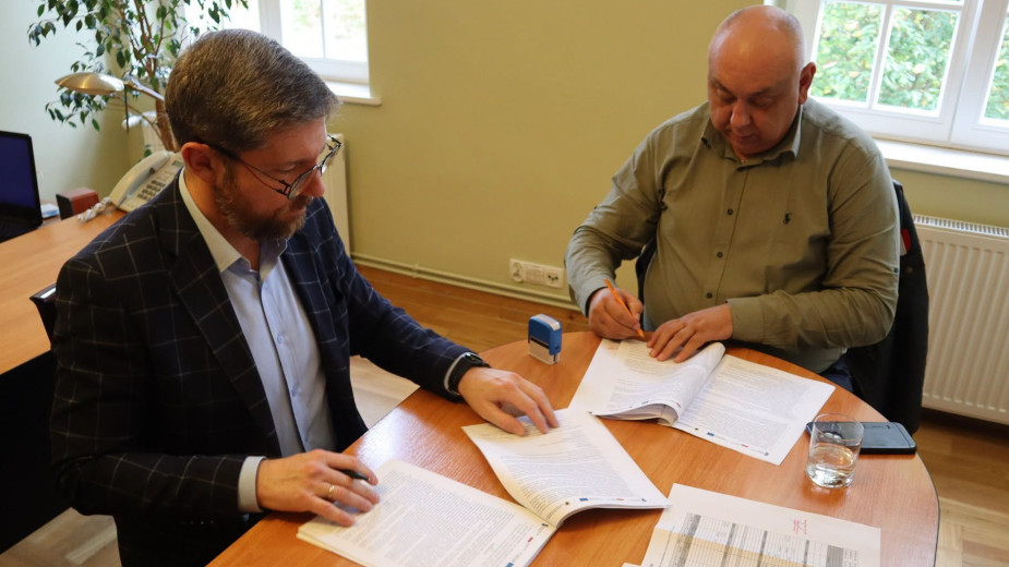 Niebawem ruszy budowa drogi pieszo-rowerowej na odcinku Udorpie - Ugoszcz. Gmina Bytów podpisała już umowę z wykonawcą zadania