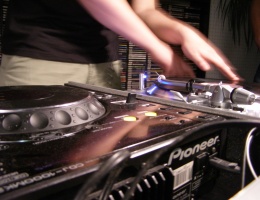 HOUSEMISJA 195 - PODSUMOWANIE 2011