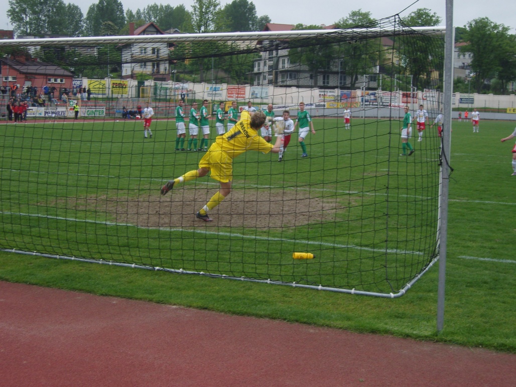 2 liga w Chojnicach na wyciągnięcie ręki!