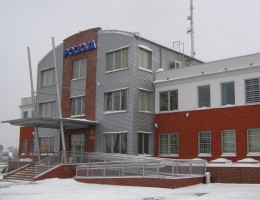 Pod wpływem narkotyków w skradzionym samochodzie