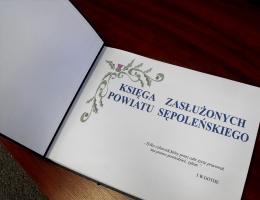 Kolejne osoby zasłużone dla powiatu sępoleńskiego