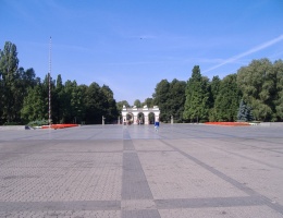 W Warszawie odbyły się uroczystości żałobne ku czci ofiar katastrofy prezydenckiego samolotu pod Smoleńskiem