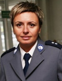 Policjant wyzwał i groził użyciem broni